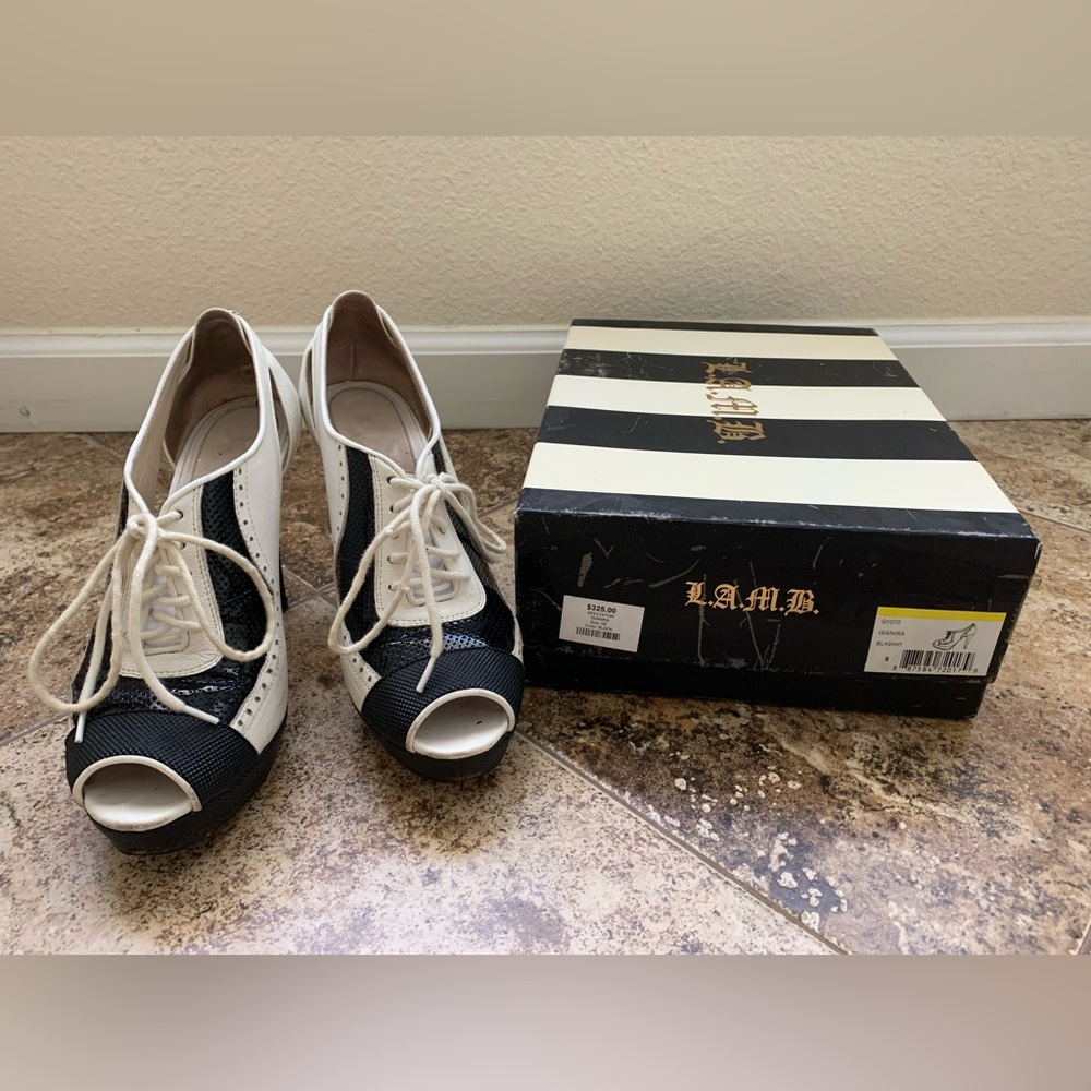 L.A.M.B. Leather Spectator Pumps size 8